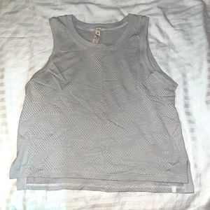 Lululemon Breeze By Muscle Crop Tank - Light Grey - Size 4